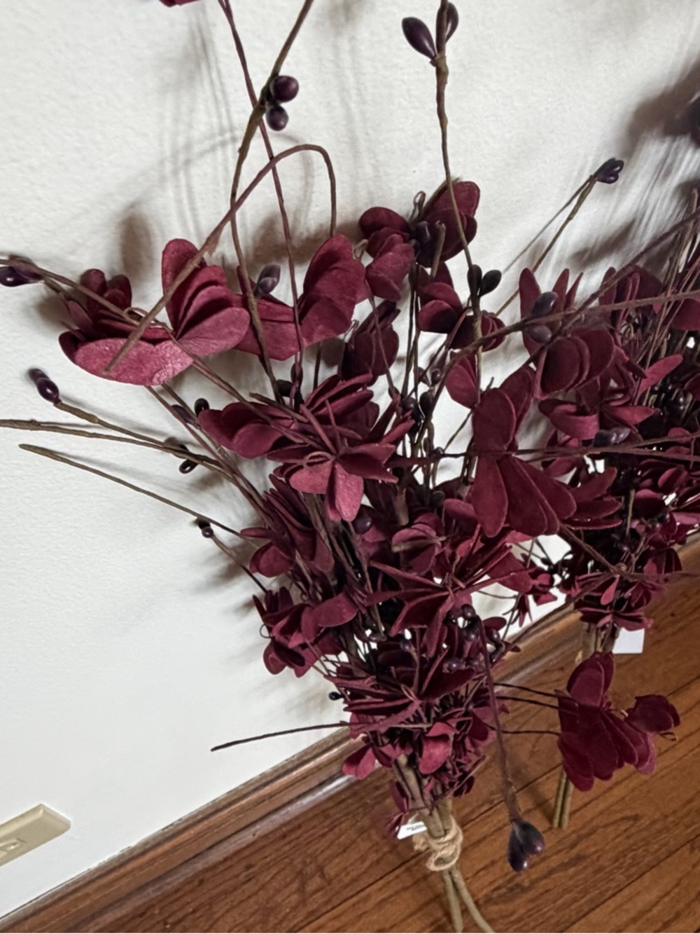 Lot of 7 (Seven) Decorative Floral Stems - Burgundy Branches - Home Accents - Picture 3 of 4